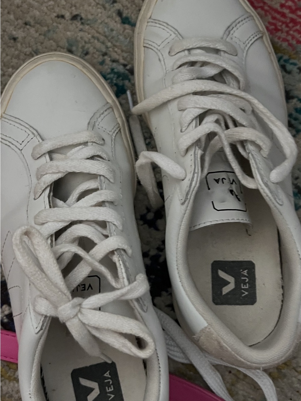 Veja White Leather Low-Top Sneakers with Subtle Beige Heel